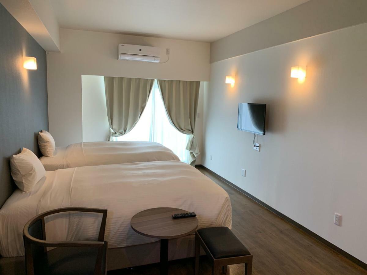 Mr.Kinjo Inn Tomigusuku Dış mekan fotoğraf